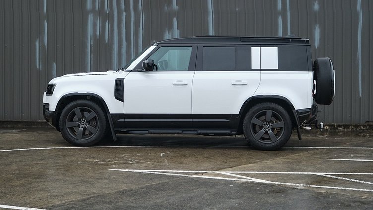 2025 Approved Land Rover Defender 110 Fuji White 110 425 EDITION