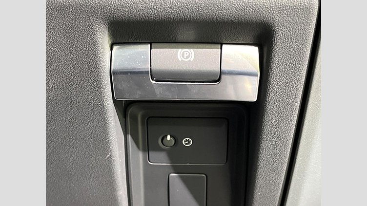 2023 認定中古車 Land Rover Defender 110 サントリーニブラック D300 AWD（AT） X-DYNAMIC HSE