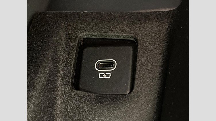 2023 認定中古車 Land Rover Defender 110 サントリーニブラック D300 AWD（AT） X-DYNAMIC HSE