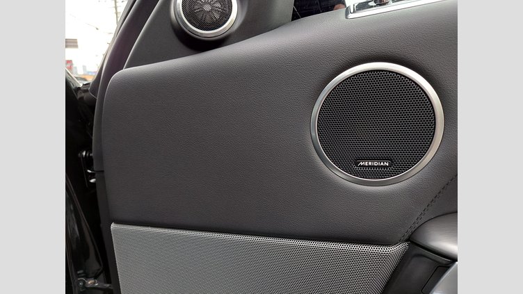 2021 認定中古車 Land Rover Range Rover Sport サントリーニブラック INGENIUM 3.0L 6気筒ディーゼル MHEV 300PS SE