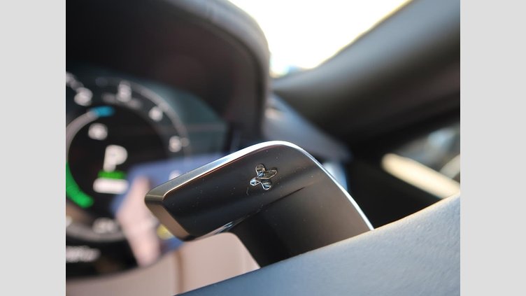 2024 認定中古車 Land Rover Range Rover オストゥーニパールホワイト P550e PHEV ＨＳＥ Ｐ５５０ｅ スタンダードホイールベース