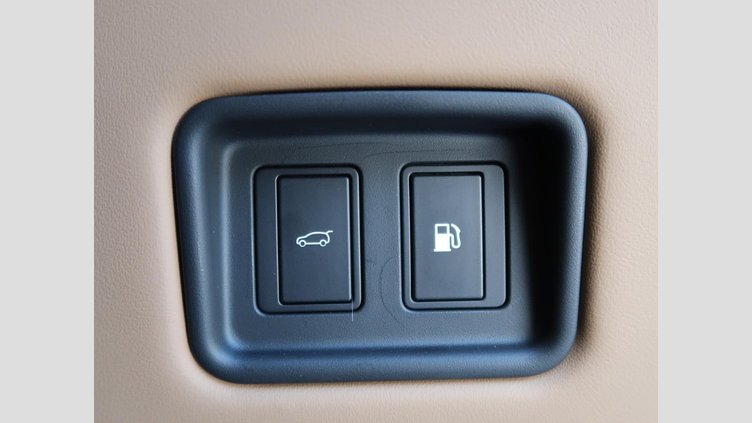 2024 認定中古車 Land Rover Range Rover オストゥーニパールホワイト P550e PHEV ＨＳＥ Ｐ５５０ｅ スタンダードホイールベース