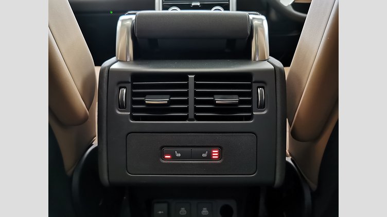 2024 認定中古車 Land Rover Discovery ヴァレジネブルー D300マイルドハイブリッド（ディーゼル） スタンダードホイールベース Dynamic HSE