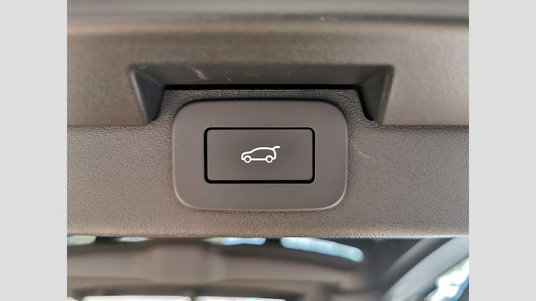 2024 認定中古車 Land Rover Discovery ヴァレジネブルー D300マイルドハイブリッド（ディーゼル） スタンダードホイールベース Dynamic HSE