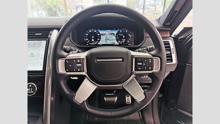 2024 認定中古車 Land Rover Discovery ヴァレジネブルー D300マイルドハイブリッド（ディーゼル） スタンダードホイールベース Dynamic HSE