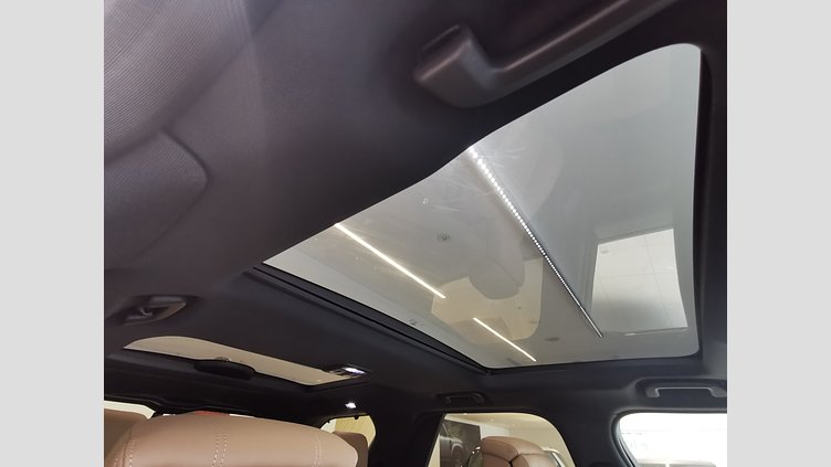 2024 認定中古車 Land Rover Discovery ヴァレジネブルー D300マイルドハイブリッド（ディーゼル） スタンダードホイールベース Dynamic HSE