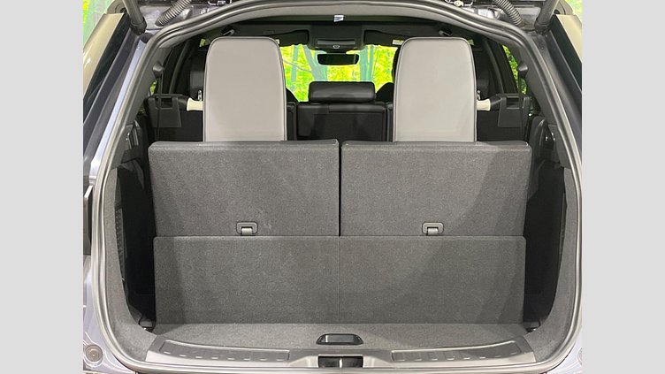 2023 認定中古車 Land Rover Discovery Sport ヴァレジネブルー D200マイルドハイブリッド（ディーゼル） 標準ホイール DYNAMIC SE