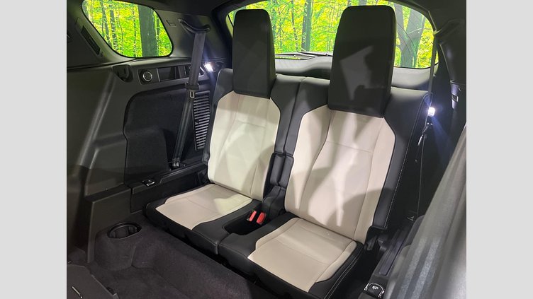 2023 認定中古車 Land Rover Discovery Sport ヴァレジネブルー D200マイルドハイブリッド（ディーゼル） 標準ホイール DYNAMIC SE