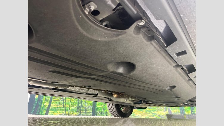 2023 認定中古車 Land Rover Discovery Sport ヴァレジネブルー D200マイルドハイブリッド（ディーゼル） 標準ホイール DYNAMIC SE