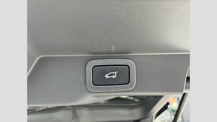 2019 認定中古車 Land Rover Range Rover Sport サントリーニブラック 3.0リッターTDV6ディーゼル（258 PS） HSE