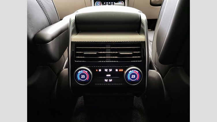 2022 認定中古車 Land Rover Range Rover シャラントグレー P530 AWD（AT） スタンダードホイールベース AUTOBIOGRAPHY