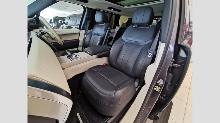 2022 認定中古車 Land Rover Range Rover シャラントグレー P530 AWD（AT） スタンダードホイールベース AUTOBIOGRAPHY