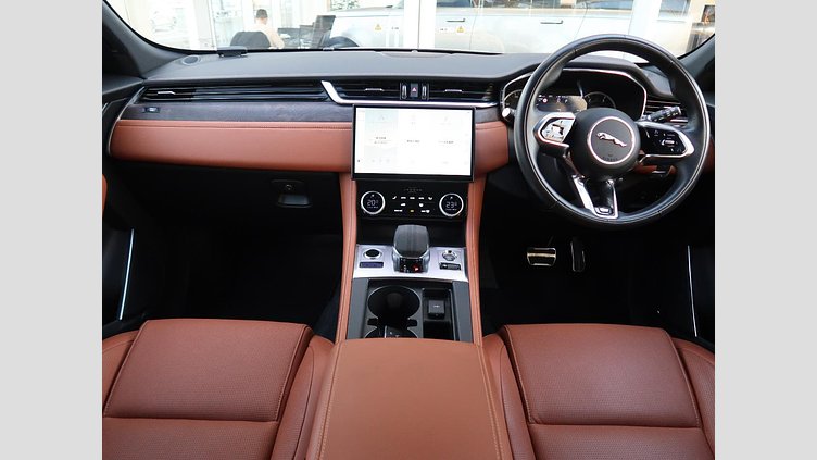 2023 認定中古車 Jaguar F-Pace Santorini Black ２L Ｒ－ダイナミック ＳＥ Ｄ２００