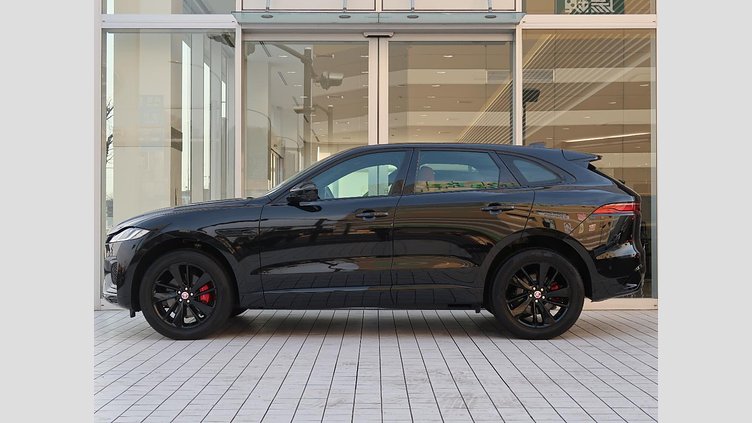 2023 認定中古車 Jaguar F-Pace Santorini Black ２L Ｒ－ダイナミック ＳＥ Ｄ２００