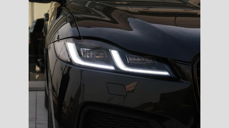 2023 認定中古車 Jaguar F-Pace Santorini Black ２L Ｒ－ダイナミック ＳＥ Ｄ２００