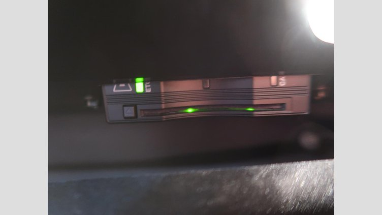 2023 認定中古車 Jaguar F-Pace Santorini Black ２L Ｒ－ダイナミック ＳＥ Ｄ２００