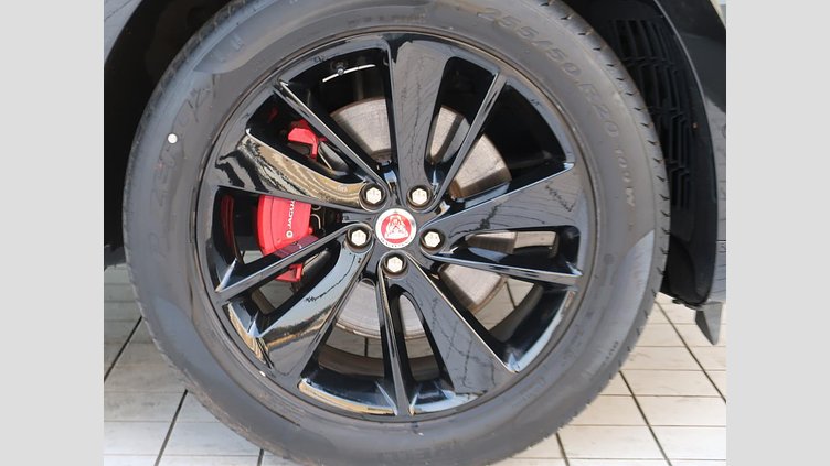 2023 認定中古車 Jaguar F-Pace Santorini Black ２L Ｒ－ダイナミック ＳＥ Ｄ２００