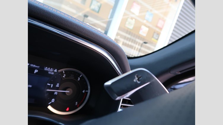 2023 認定中古車 Jaguar F-Pace Santorini Black ２L Ｒ－ダイナミック ＳＥ Ｄ２００