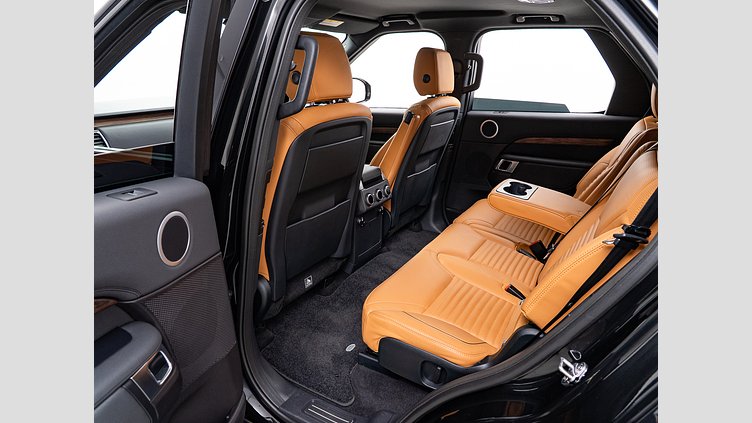 2017 認定中古車 Land Rover Discovery Santorini Black 3.0 V6 Dsl Mono Turbo Std Flow HSE 5人乗り