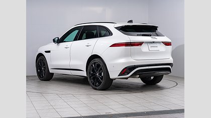 F-Pace 1