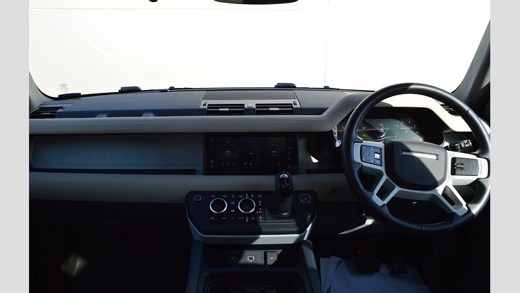 2022 認定中古車 Land Rover Defender 110 サントリーニブラック P300 AWD（AT） S