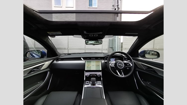 2021 認定中古車 Jaguar XF ブルーファイアブルー P250 RWD （オートマチック） SALOON R-DYNAMIC HSE