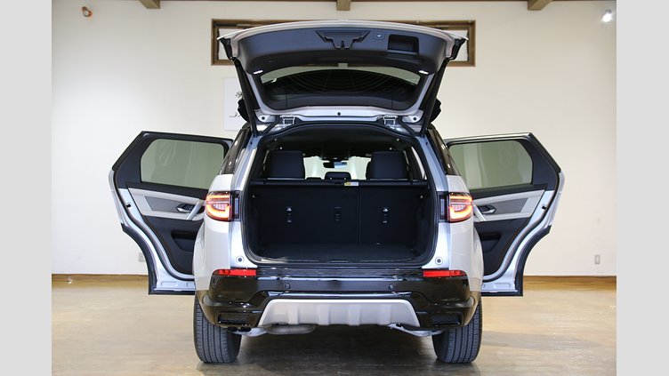 2024 認定中古車 Land Rover Discovery Sport ハクバシルバー D200マイルドハイブリッド（ディーゼル） DYNAMIC SE