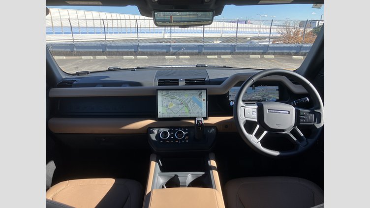 2023 認定中古車 Land Rover Defender 110 サントリーニブラック D300 AWD（AT） X