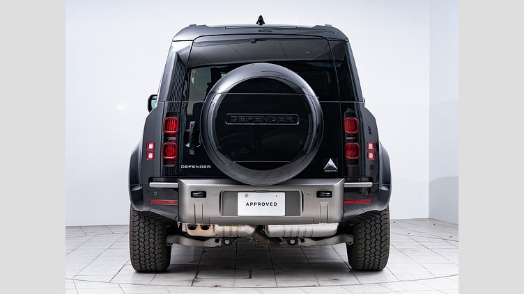 2024 認定中古車 Land Rover Defender 110 サントリーニブラック D350 ディーゼルマイルドハイブリッド ハクバエディション