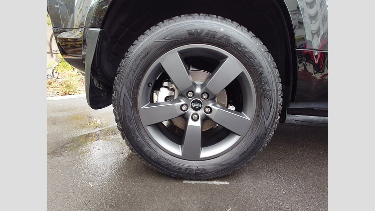 2025 認定中古車 Land Rover Defender 110 カルパチアングレイ P300 ガソリン X-Dynamic SE