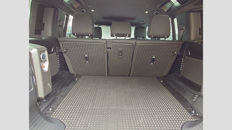 2025 認定中古車 Land Rover Defender 110 カルパチアングレイ P300 ガソリン X-Dynamic SE