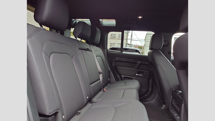 2025 認定中古車 Land Rover Defender 110 カルパチアングレイ P300 ガソリン X-Dynamic SE