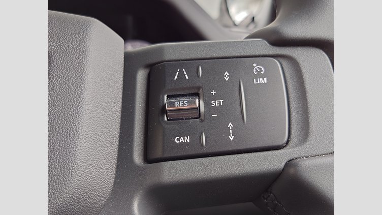 2025 認定中古車 Land Rover Defender 110 カルパチアングレイ P300 ガソリン X-Dynamic SE