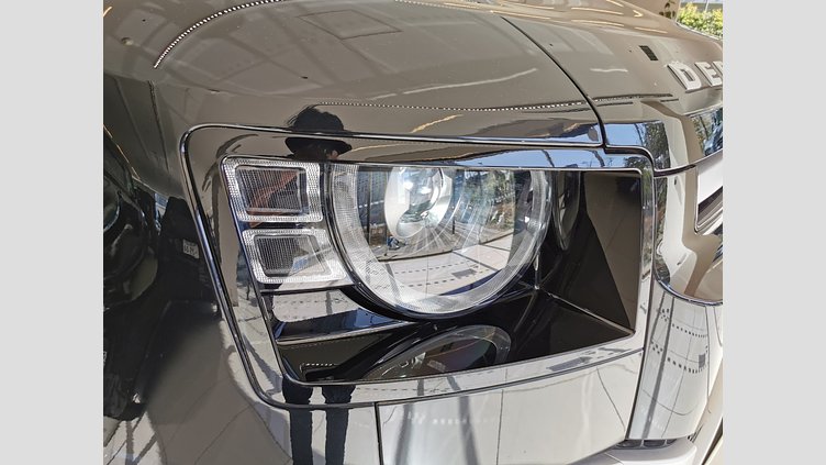 2022 認定中古車 Land Rover Defender 110 サントリーニブラック P300 AWD（AT） XS EDITION