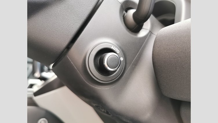 2022 認定中古車 Land Rover Defender 110 サントリーニブラック P300 AWD（AT） XS EDITION