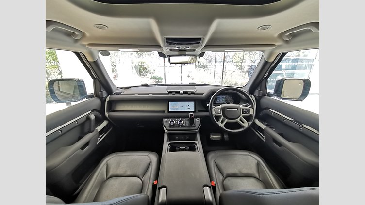 2022 認定中古車 Land Rover Defender 110 サントリーニブラック P300 AWD（AT） XS EDITION