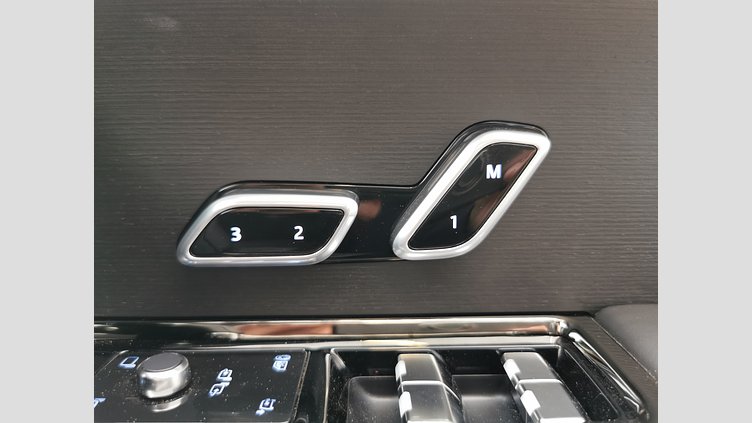 2024 認定中古車 Land Rover Range Rover Sport ジオラグリーン P550eプラグインハイブリッド（ガソリン） スタンダードホイールベース Autobiography