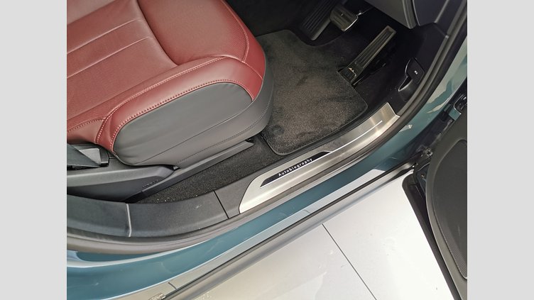 2024 認定中古車 Land Rover Range Rover Sport ジオラグリーン P550eプラグインハイブリッド（ガソリン） スタンダードホイールベース Autobiography