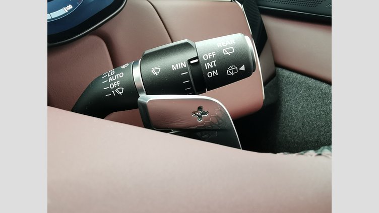 2024 認定中古車 Land Rover Range Rover Sport ジオラグリーン P550eプラグインハイブリッド（ガソリン） スタンダードホイールベース Autobiography