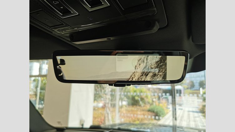 2024 認定中古車 Land Rover Defender 110 シリコンシルバー D350 ディーゼルマイルドハイブリッド S