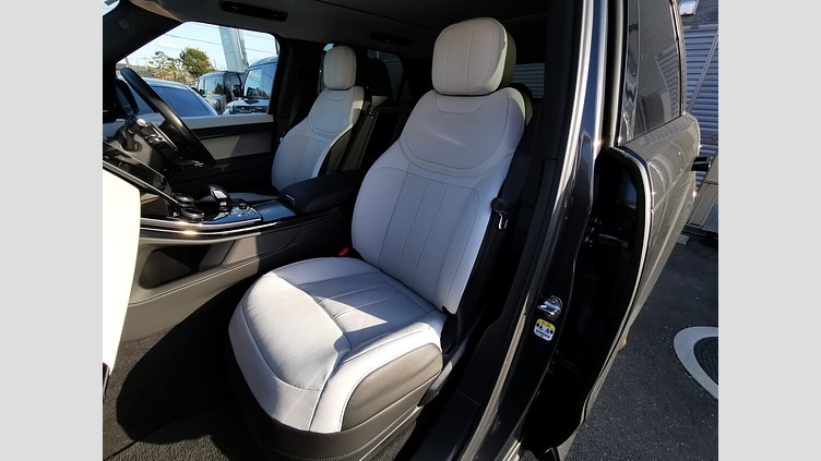 2023 認定中古車 Land Rover Range Rover Sport カルパチアングレイ 3.0リッター6気筒300PSターボチャージドディーゼルMHEV（オートマチック） DYNAMIC SE