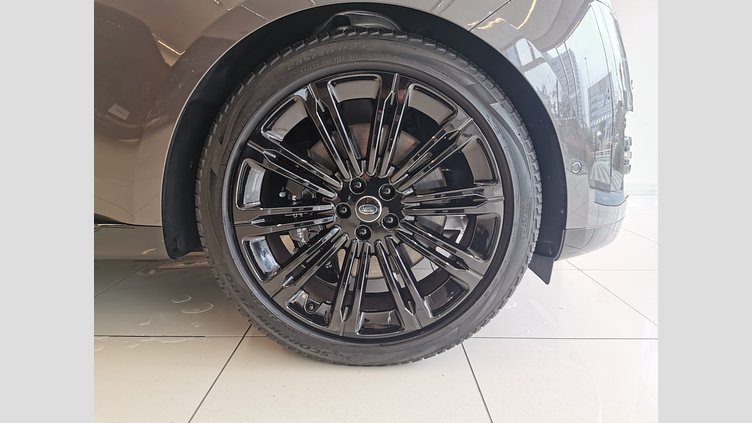 2023 認定中古車 Land Rover Range Rover シャラントグレー P530 AWD（AT） スタンダードホイールベース AUTOBIOGRAPHY