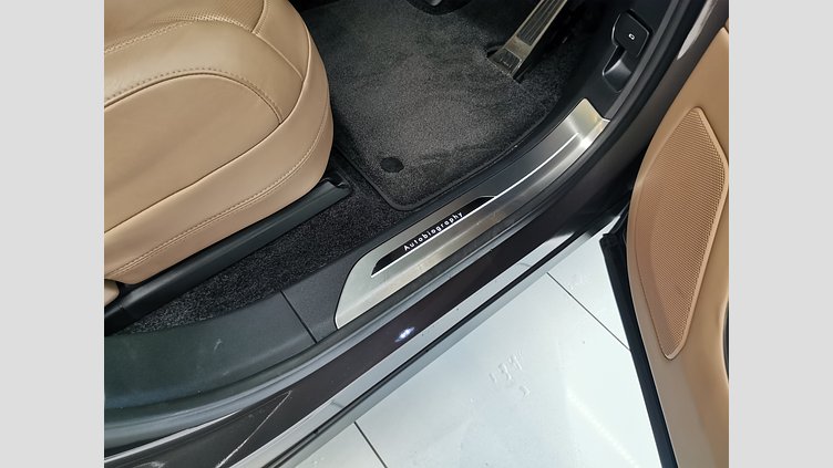 2023 認定中古車 Land Rover Range Rover シャラントグレー P530 AWD（AT） スタンダードホイールベース AUTOBIOGRAPHY