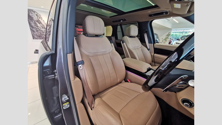2023 認定中古車 Land Rover Range Rover シャラントグレー P530 AWD（AT） スタンダードホイールベース AUTOBIOGRAPHY