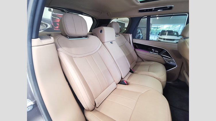 2023 認定中古車 Land Rover Range Rover シャラントグレー P530 AWD（AT） スタンダードホイールベース AUTOBIOGRAPHY