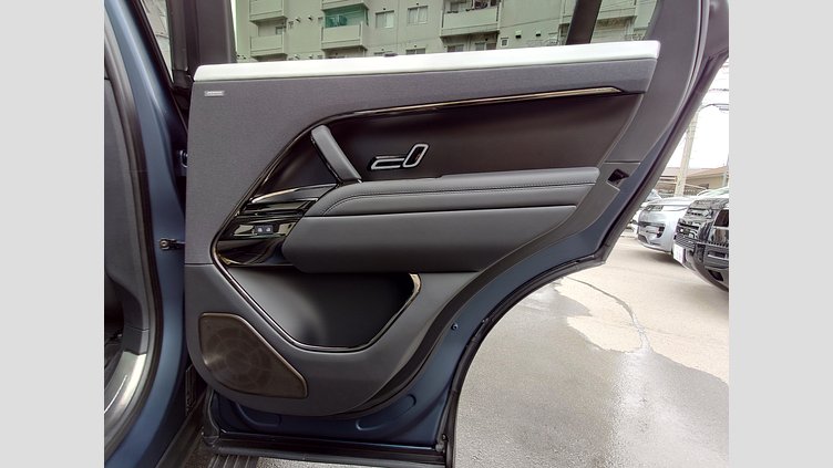 2024 認定中古車 Land Rover Range Rover Sport ブルーネブラ - サテンフィニッシュ P635マイルドハイブリッド スタンダードホイールベース SV Edition Two