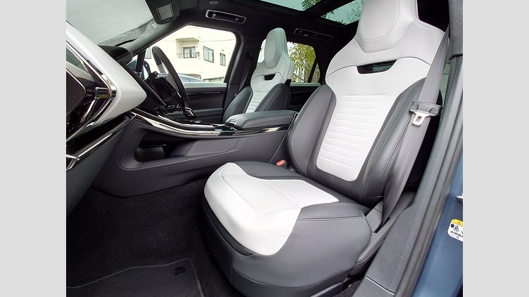 2024 認定中古車 Land Rover Range Rover Sport ブルーネブラ - サテンフィニッシュ P635マイルドハイブリッド スタンダードホイールベース SV Edition Two