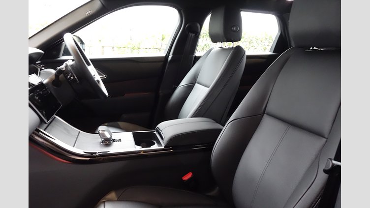 2024 認定中古車 Land Rover Range Rover Velar サントリーニブラック D200マイルドハイブリッド（ディーゼル） スタンダードホイールベース Dynamic SE