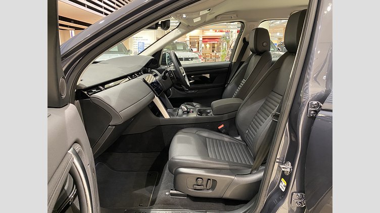 2024 認定中古車 Land Rover Discovery Sport ヴァレジネブルー D200マイルドハイブリッド（ディーゼル）  S