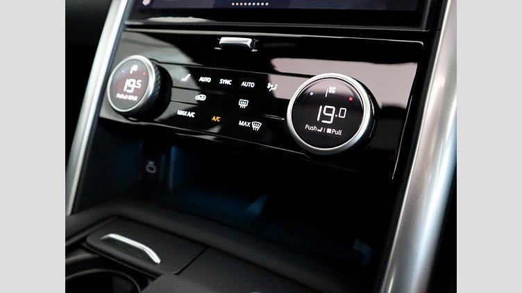 2025 Approved Land Rover Discovery Eiger Grey AWD D350 Dynamic SE